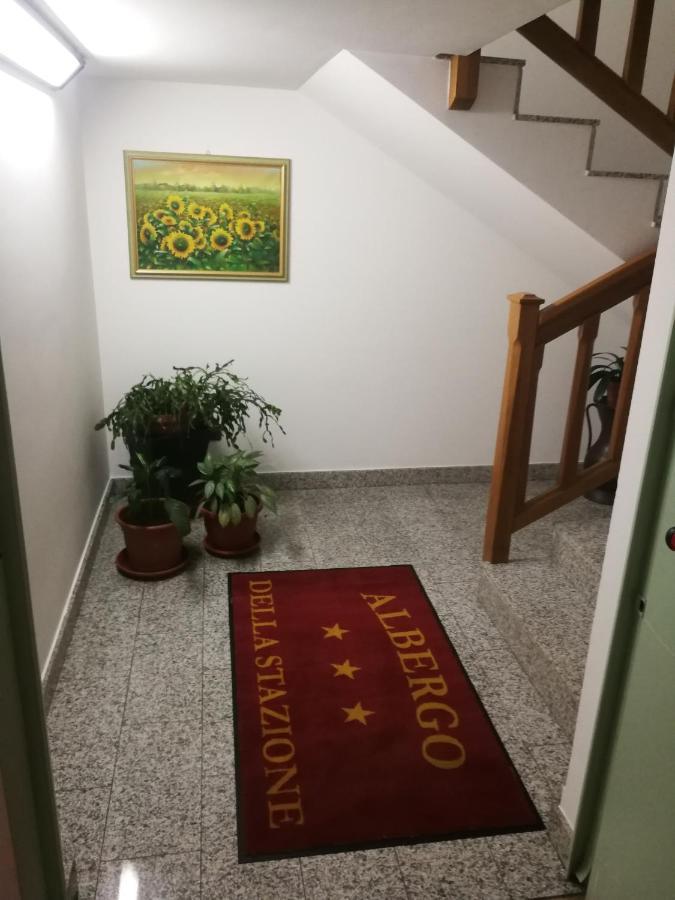Albergo Della Stazione Cairo Montenotte Kültér fotó