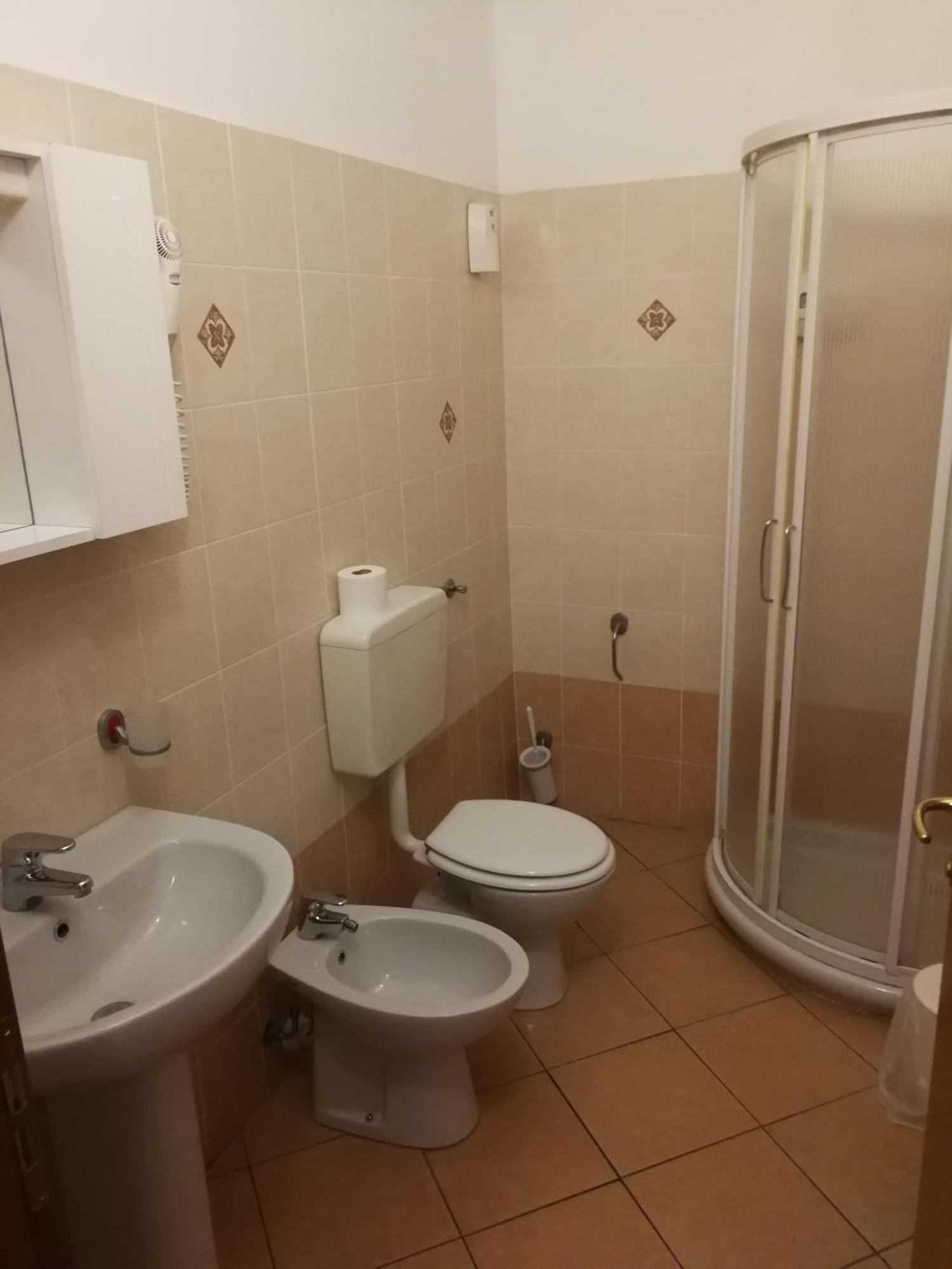 Albergo Della Stazione Cairo Montenotte Szoba fotó